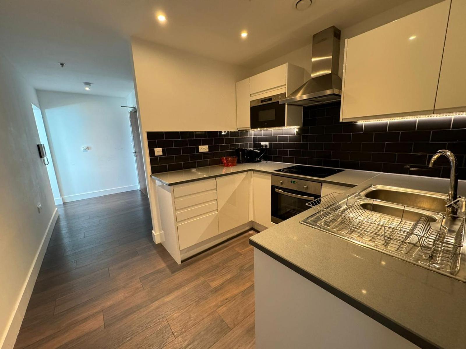 Cozy One Bedroom Flat 20 Mins Central London Bp142 Bagian luar foto